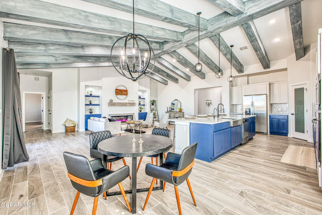 Photo of 309 Blue Valley