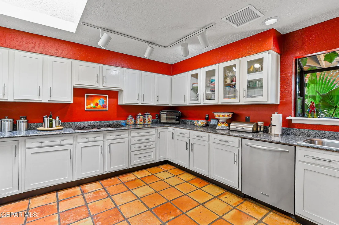 Photo of 4332 DONNYBROOK Place