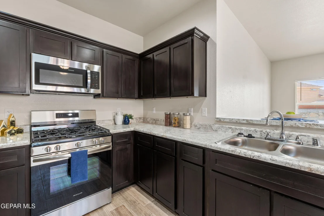 Photo of 325 Sand Gate Drive