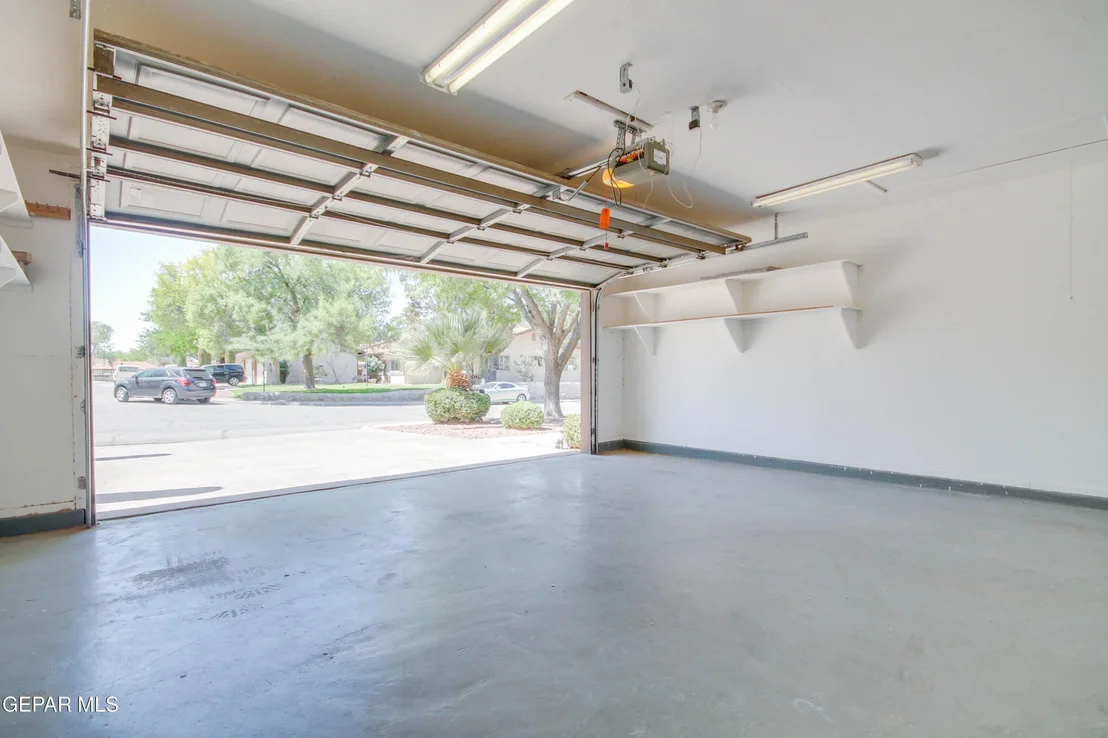 Photo of 10641 PARK VIEW Circle