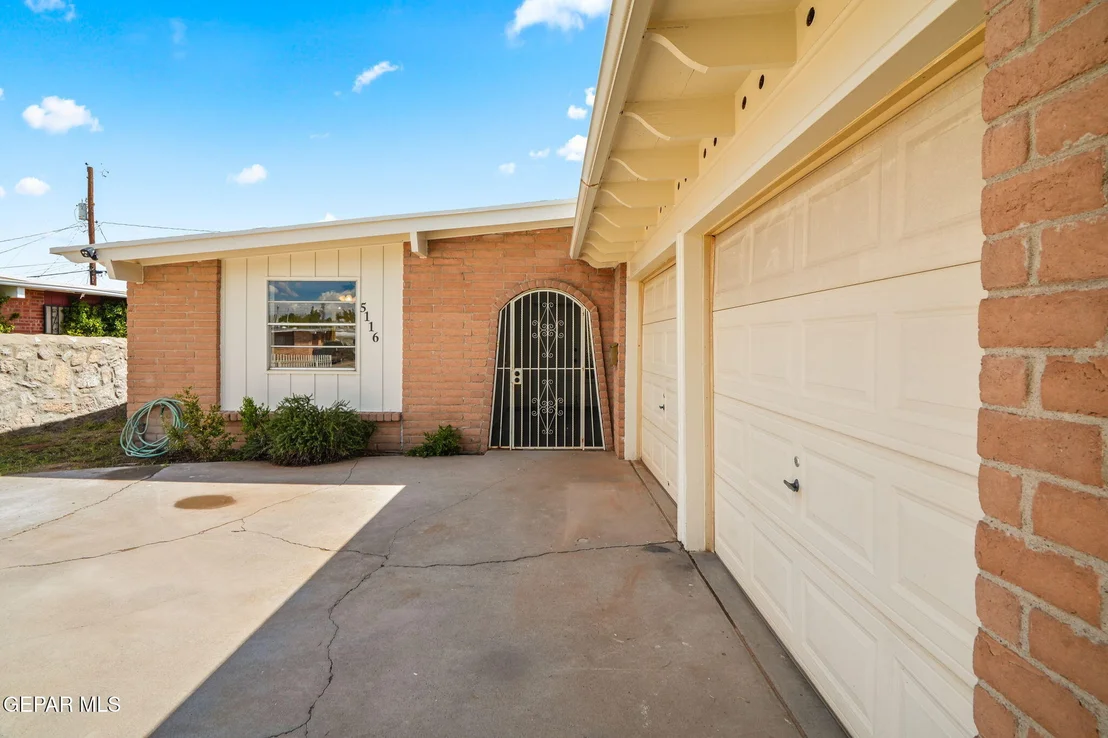 Photo of 5116 Anchorage Avenue