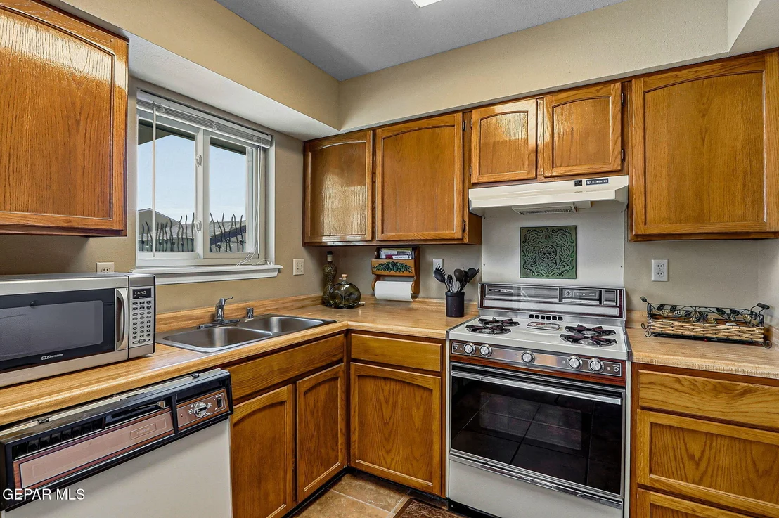 Photo of 824 AGUA CALIENTE Drive