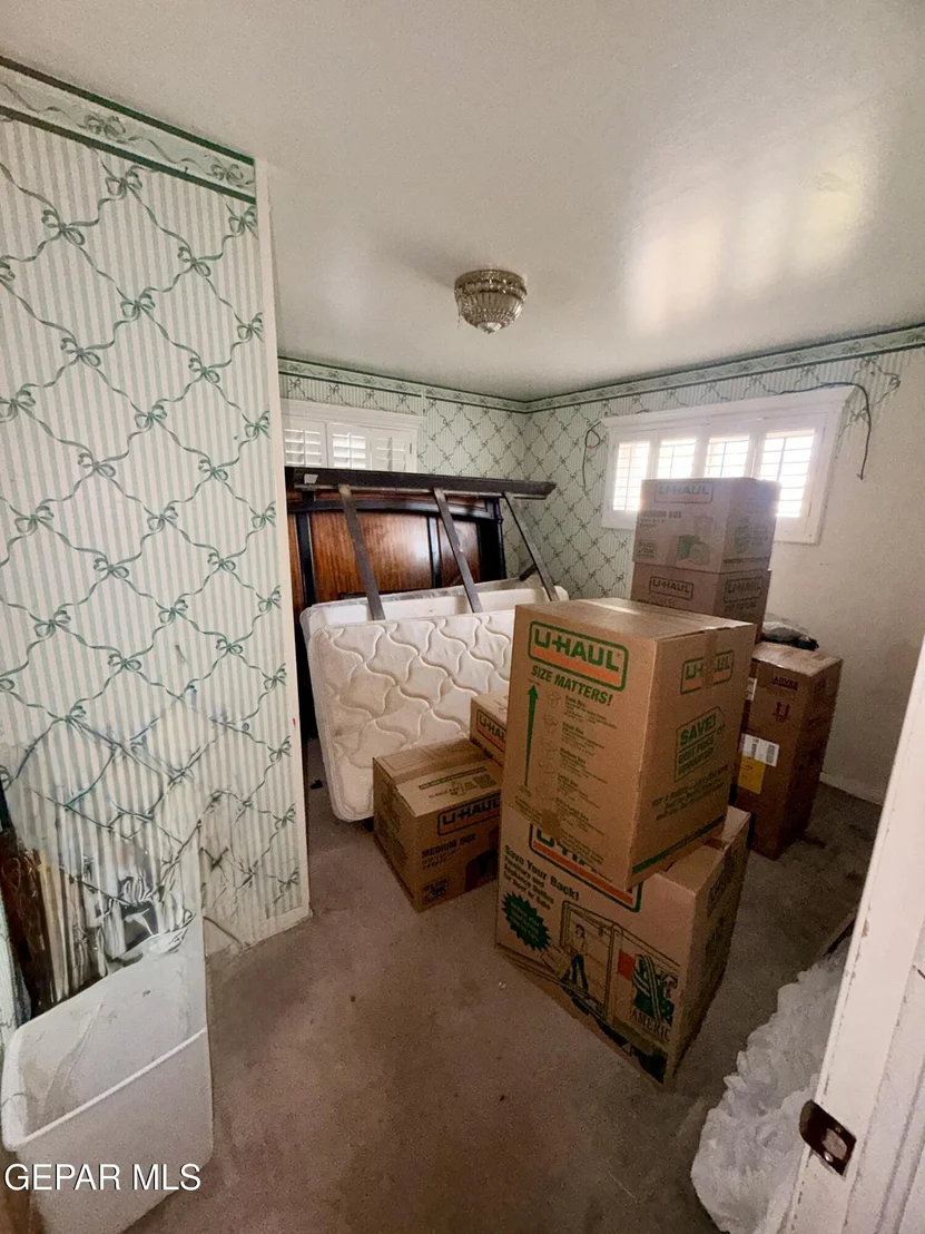 Photo of 8100 PARKLAND Drive