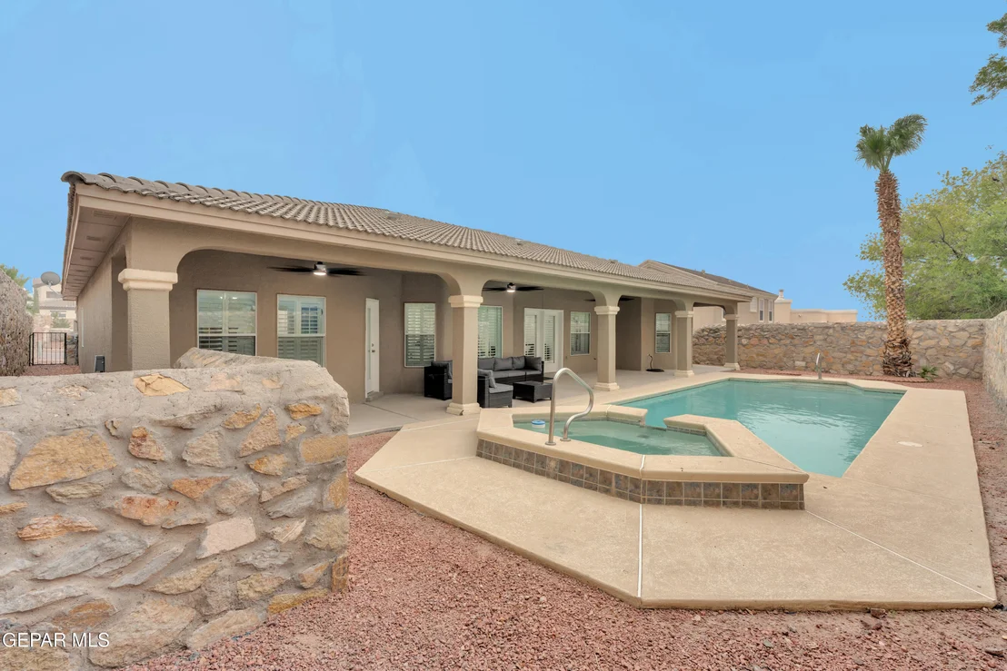 Photo of 6337 FRANKLIN RED Drive