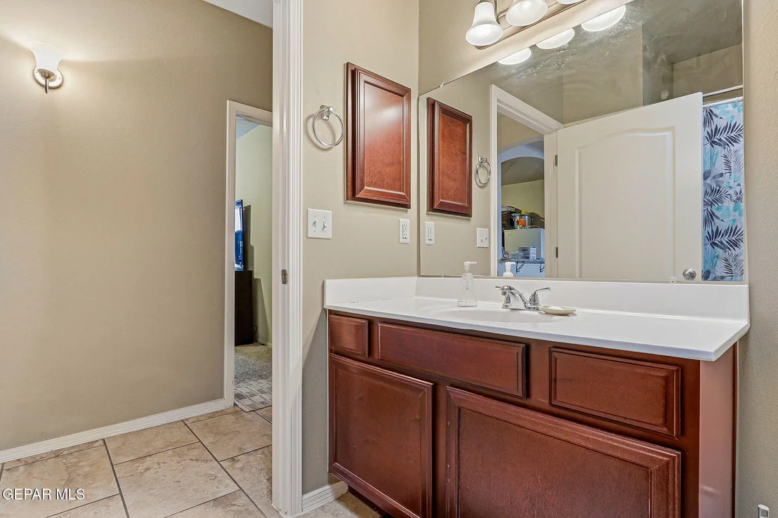 Photo of 11052 RAY MENA Lane