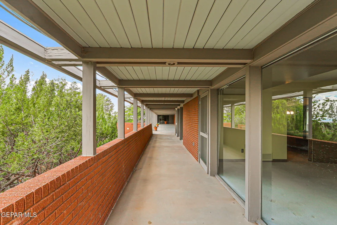 Photo of 1209 Thunderbird Drive