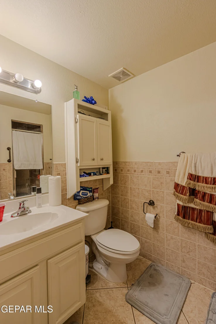 Photo of 528 FLANAGAN Place