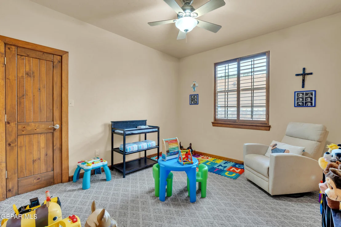 Photo of 1072 LOS MOROS Drive