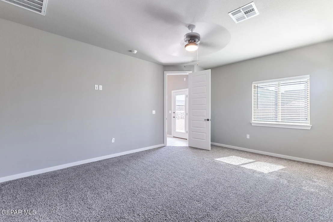 Photo of 920 Foley Place