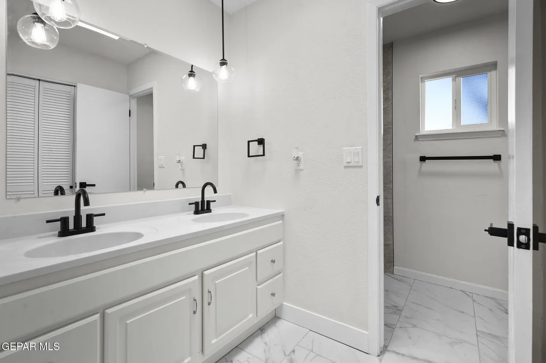 Photo of 4700 ROUND ROCK Drive