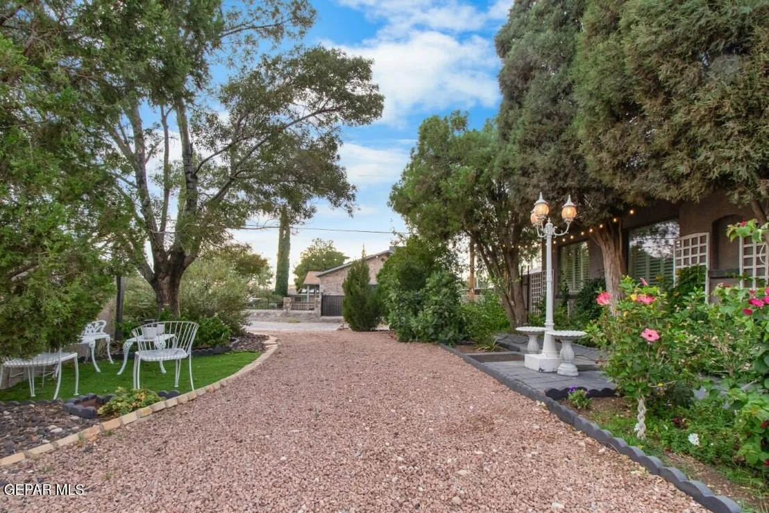 Photo of 607 Mesita Drive