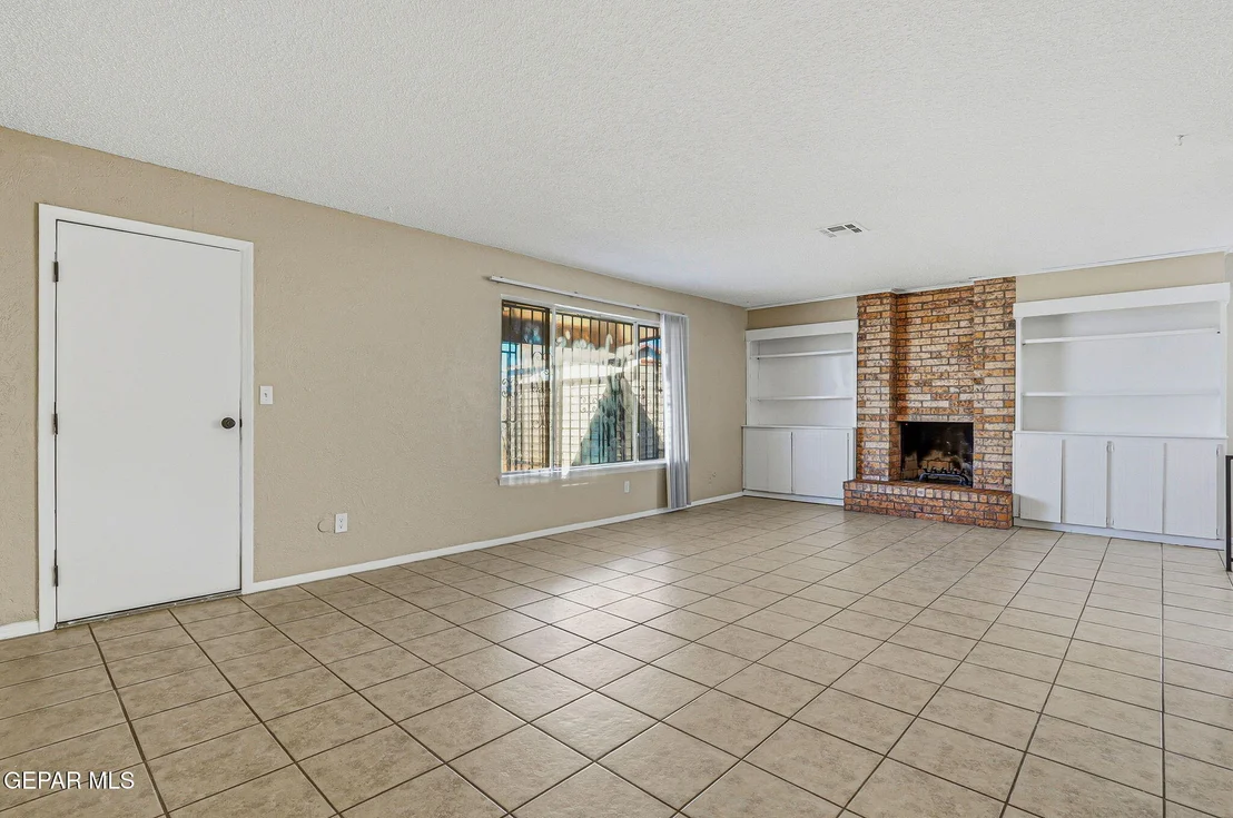 Photo of 701 CENTENNIAL Drive