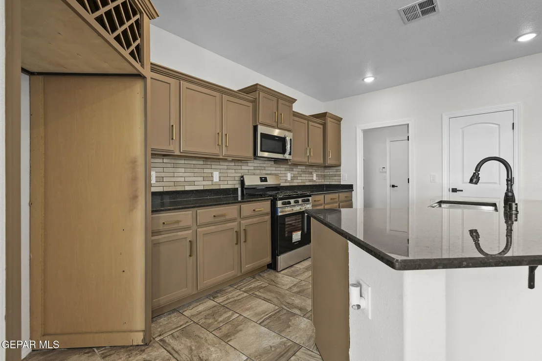 Photo of 6012 HIDDEN ACRES Drive