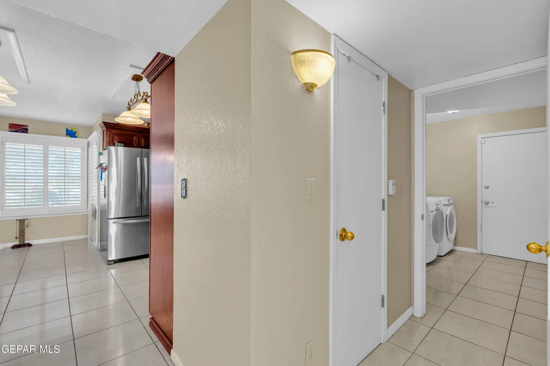 Photo of 1107 SUN RIDGE Drive