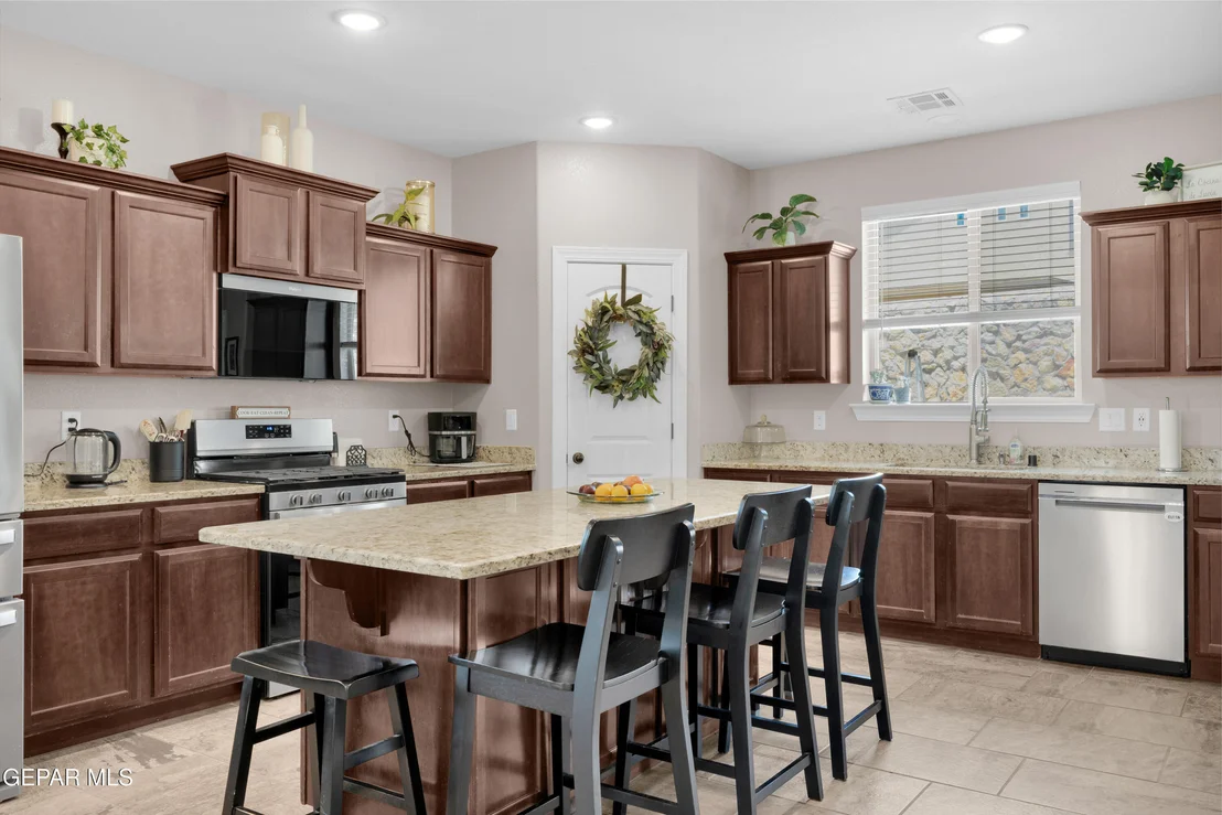 Photo of 7837 ENCHANTED RIDGE Drive