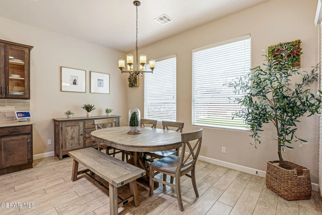 Photo of 5884 Valle Sonar Avenue
