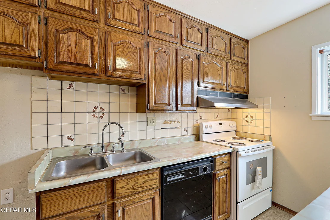 Photo of 5102 Mumm Lane