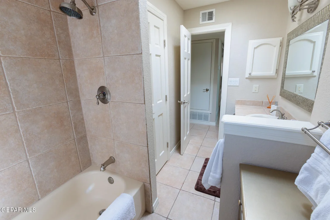 Photo of 7216 SAN MARINO Drive