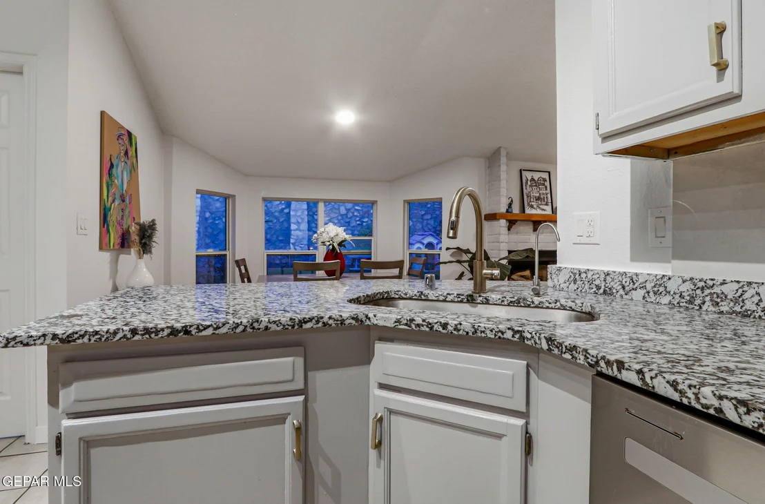 Photo of 680 ABINGTON Drive