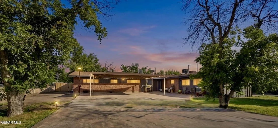 Photo of 216 SMITH Road