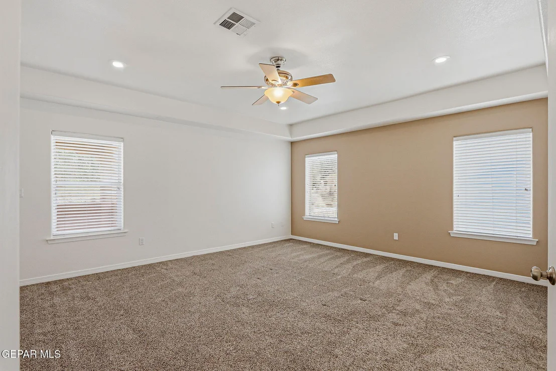 Photo of 6516 WIND RIDGE Drive