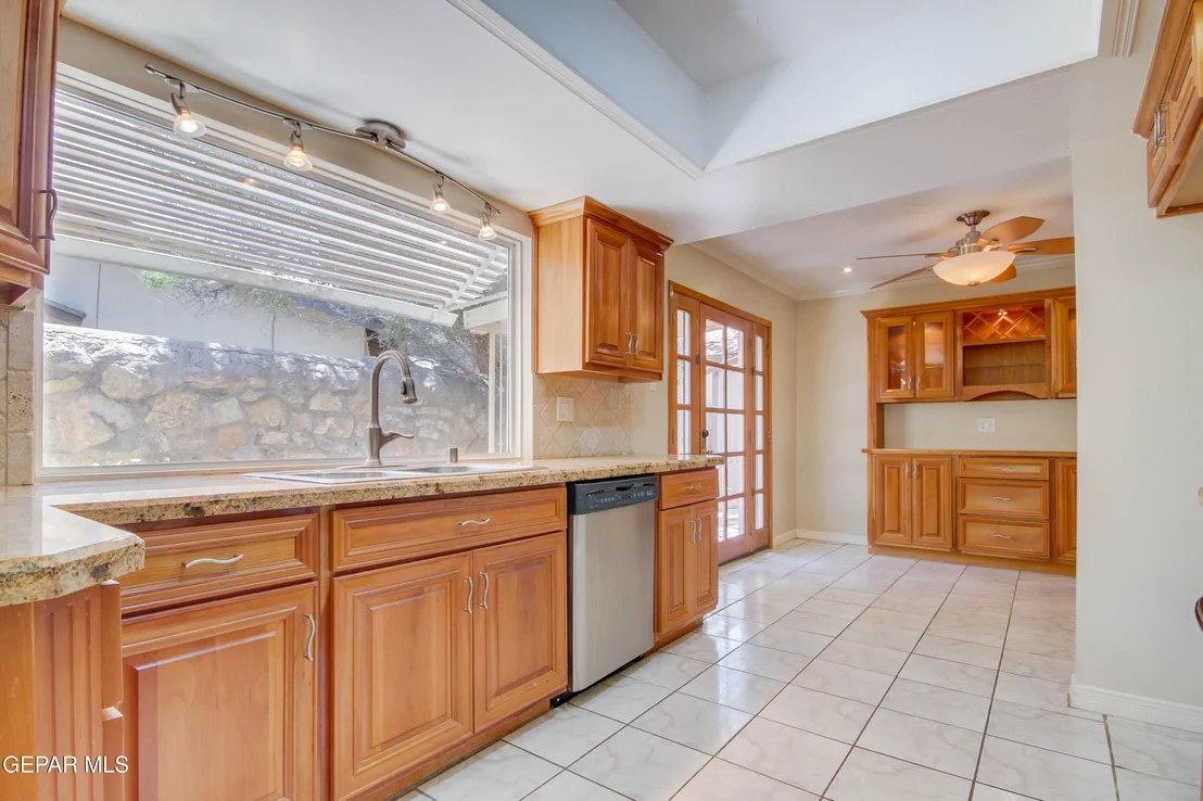 Photo of 10641 PARK VIEW Circle