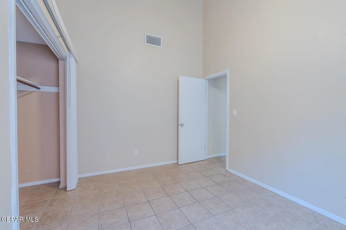 Photo of 1994 DANA BREE Drive