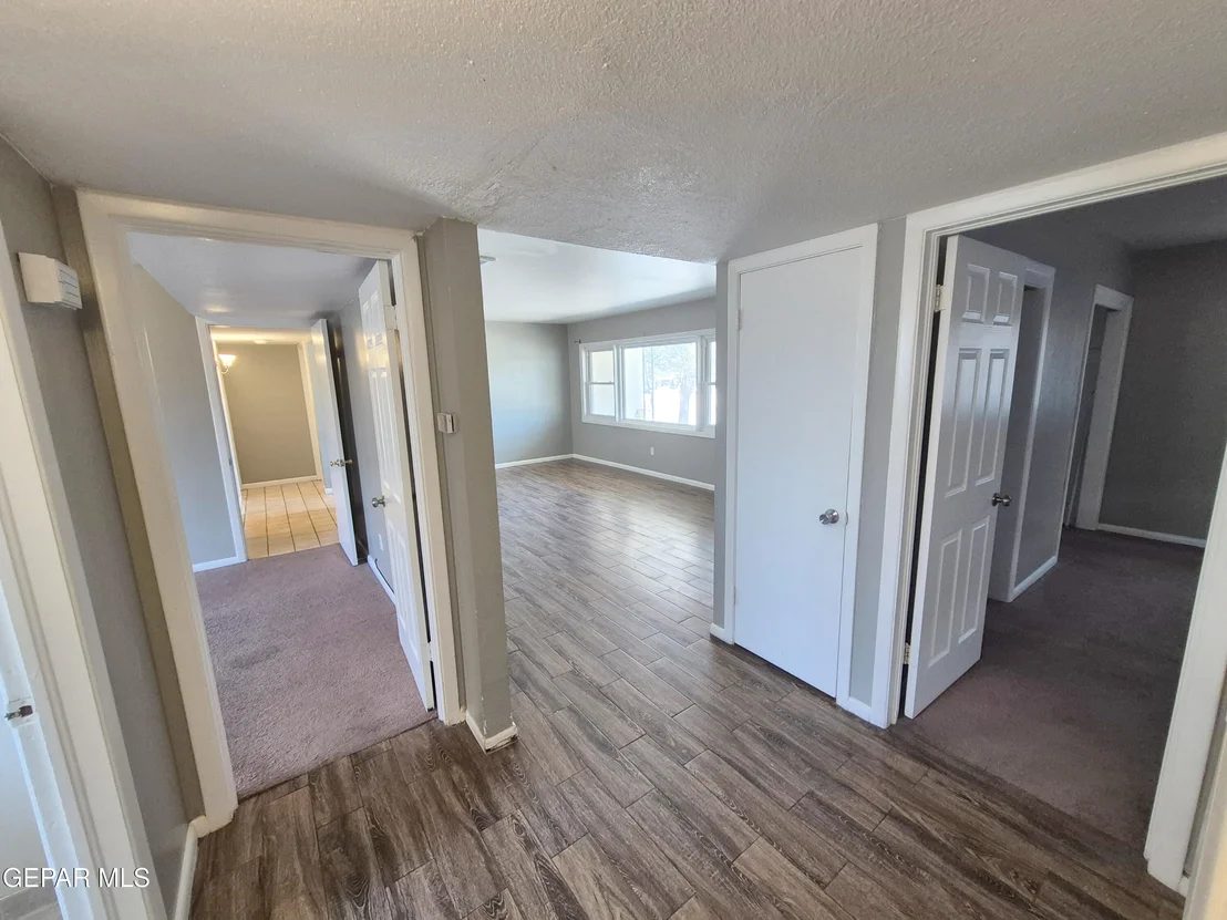 Photo of 417 Balboa Road
