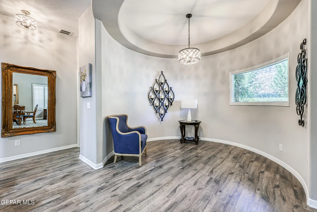 Photo of 7713 OAK LANDING Drive