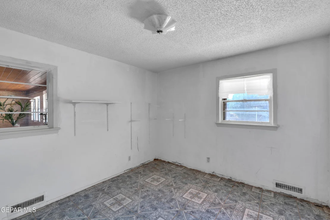 Photo of 3901 FLAMINGO Drive