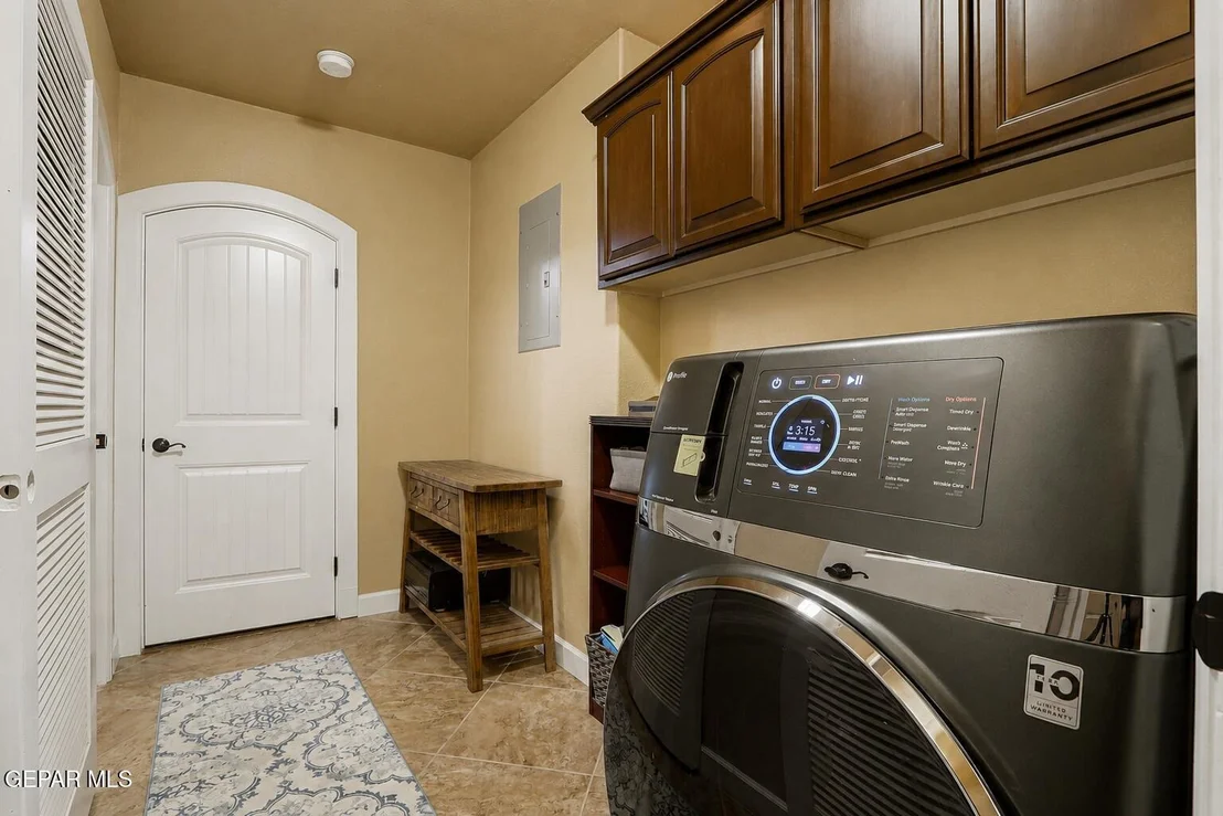 Photo of 5544 DENNIS CAVIN Lane