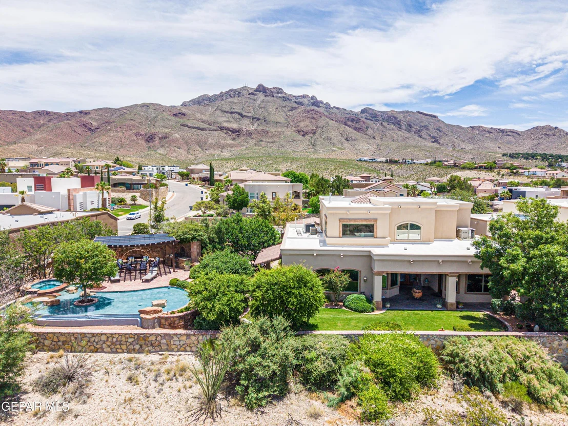 Photo of 6309 VIA SERENA Drive