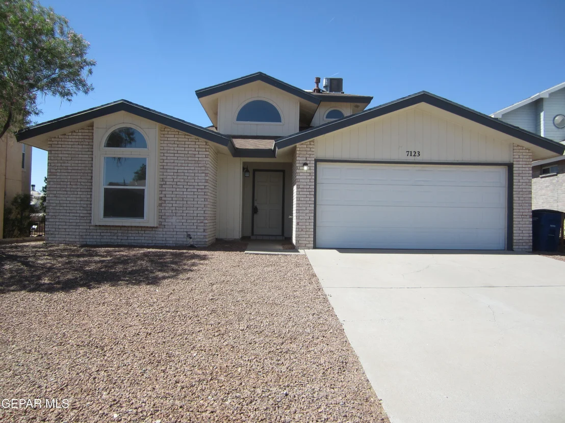 Photo of 7123 Oval Rock Drive
