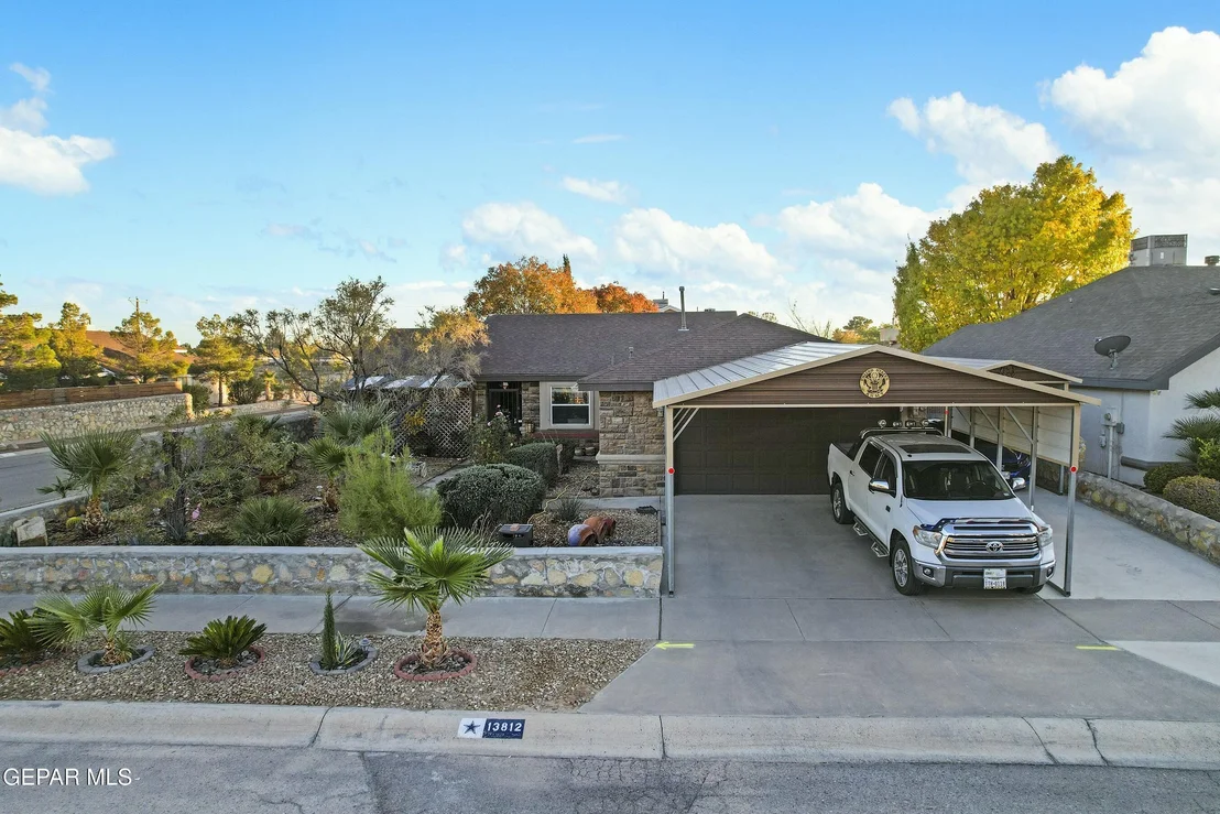 Photo of 13812 DESERT HIGHLANDS Lane
