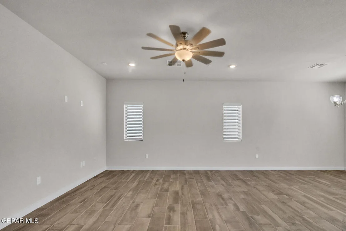 Photo of 15216 Concentrate Avenue