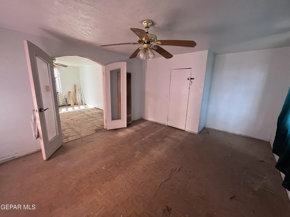 Photo of 230 LOCUST Street