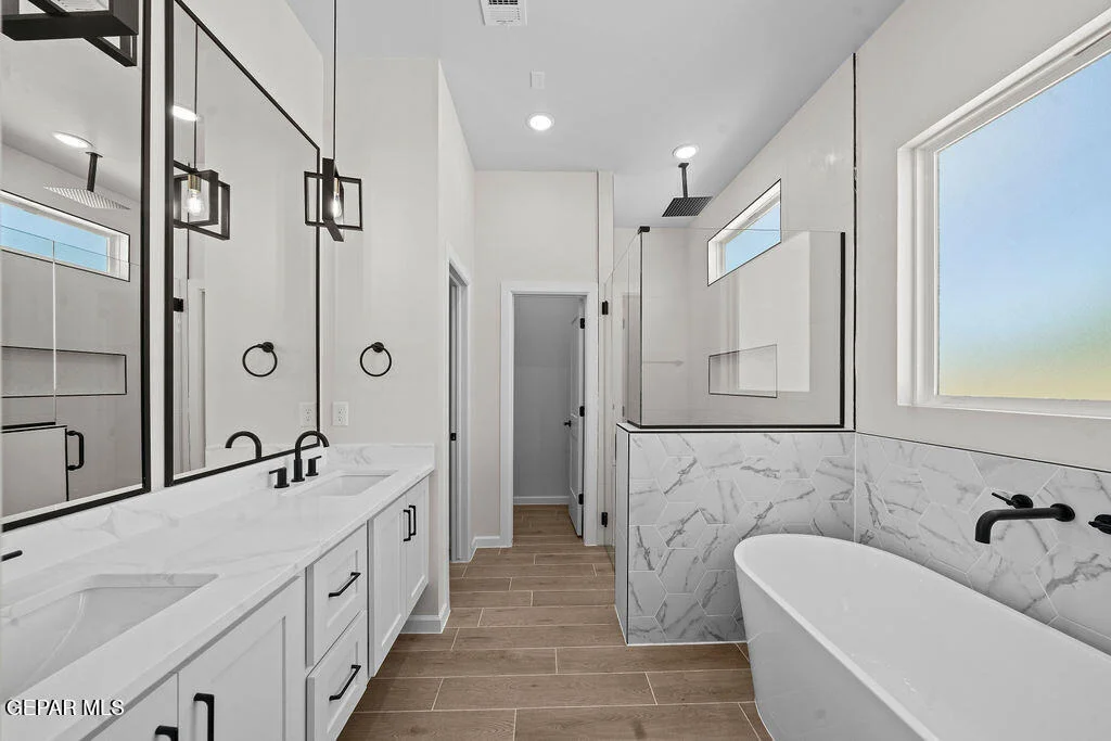 Photo of 1417 DYLAN Place