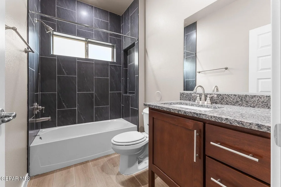 Photo of 15261 Composition Avenue