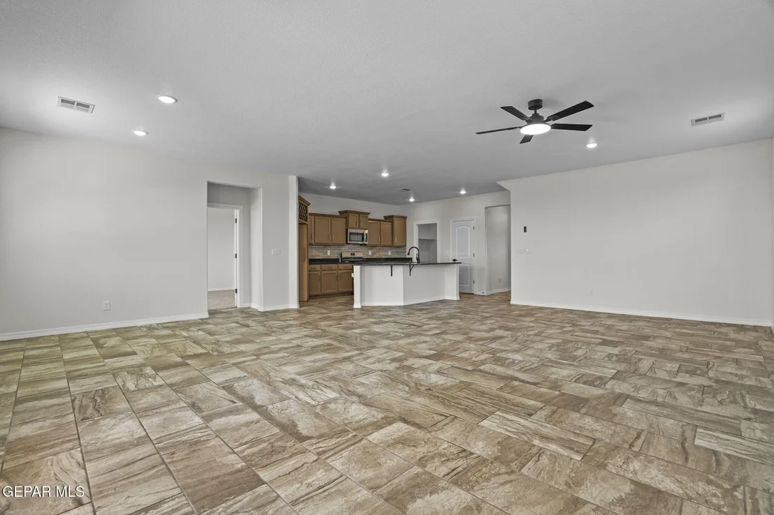 Photo of 6012 HIDDEN ACRES Drive