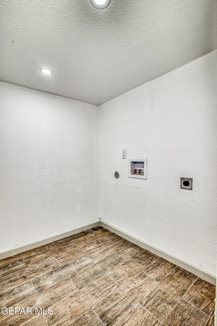 Photo of 3919 Monroe Avenue