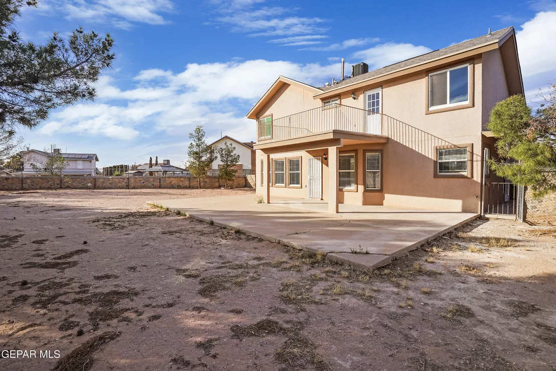 Photo of 3085 KINGS CROWN Place