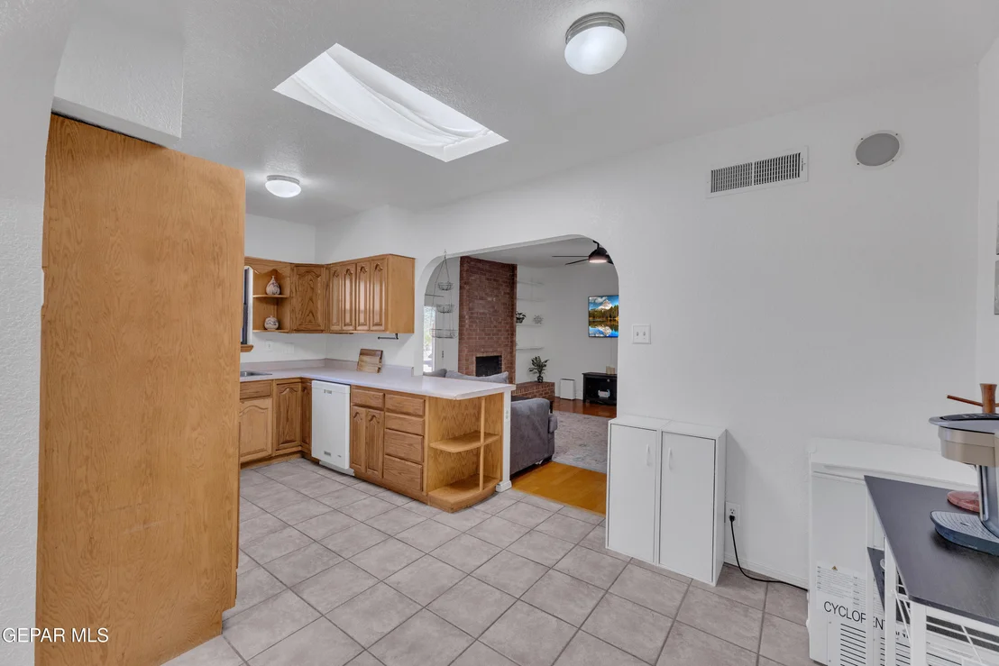 Photo of 10305 ASHWOOD Drive