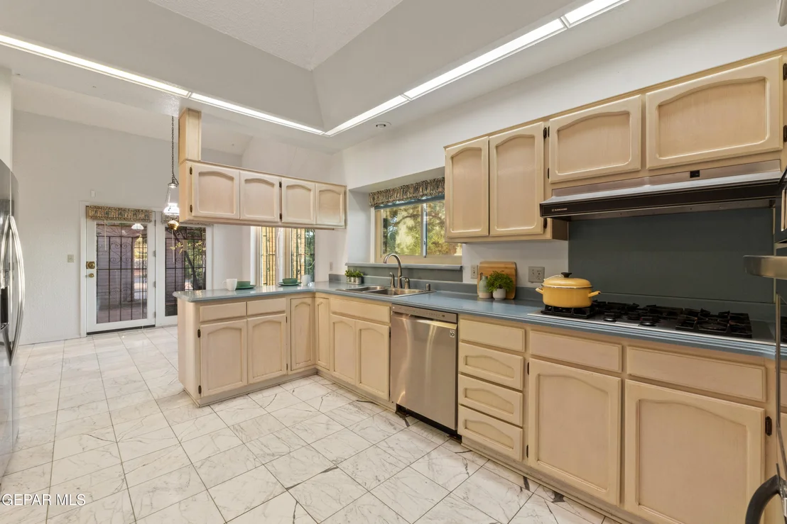 Photo of 401 Sharondale Drive