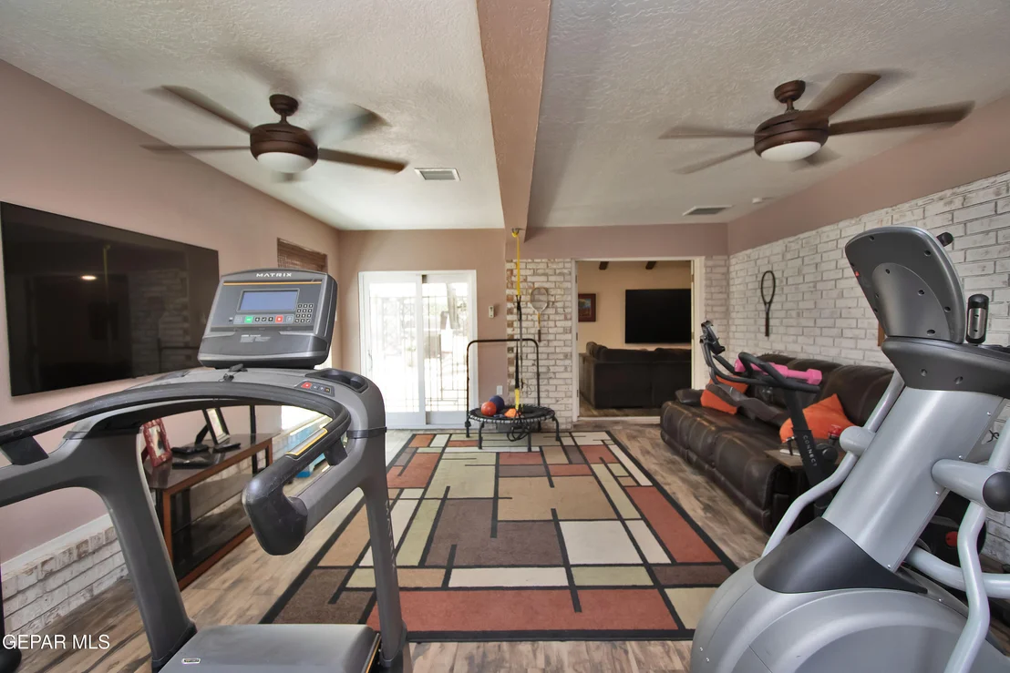 Photo of 516 QUERETARO Drive
