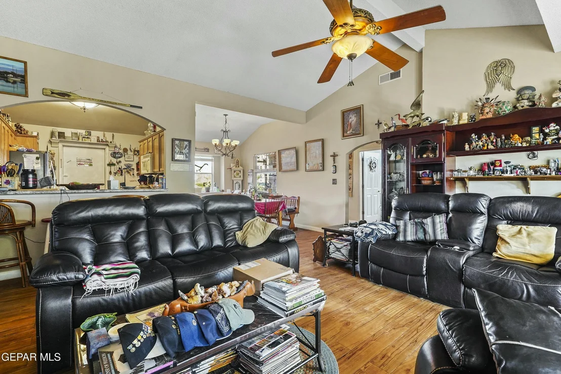 Photo of 13812 DESERT HIGHLANDS Lane
