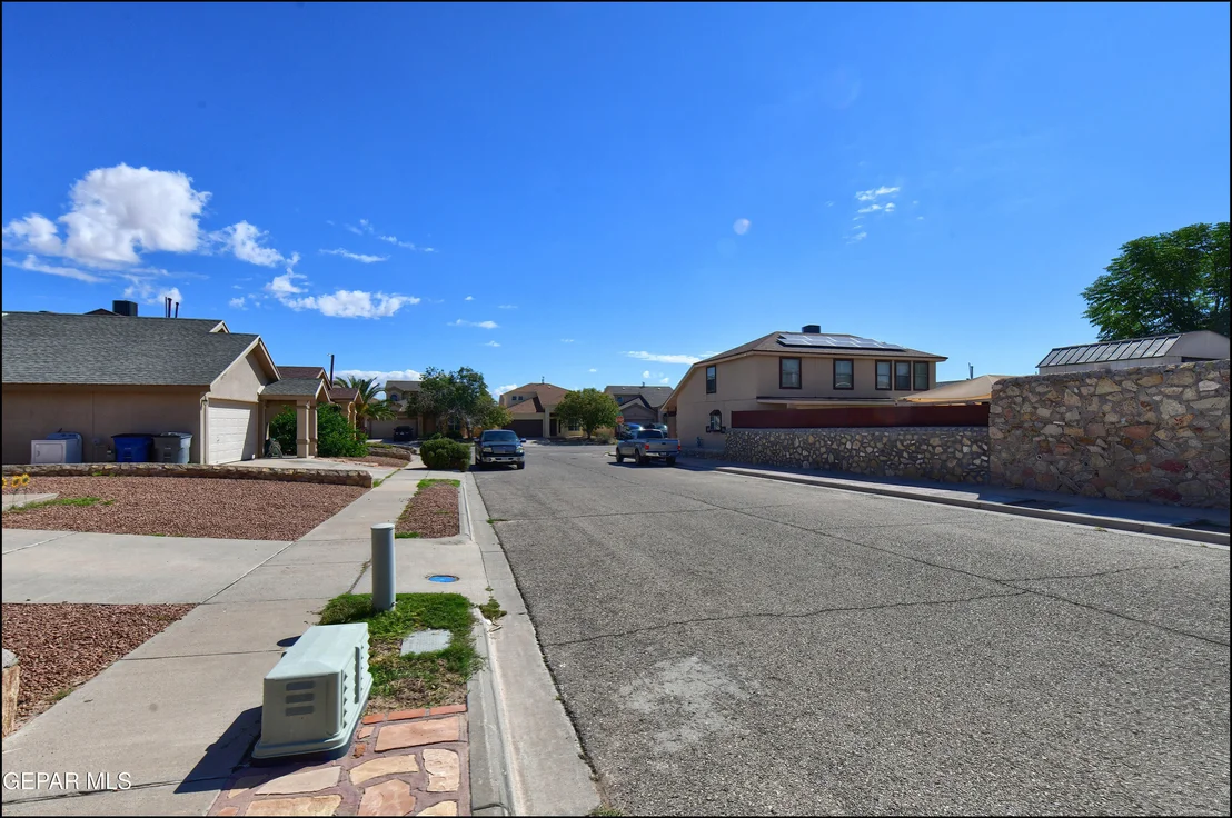 Photo of 11813 DEER GRASS Circle