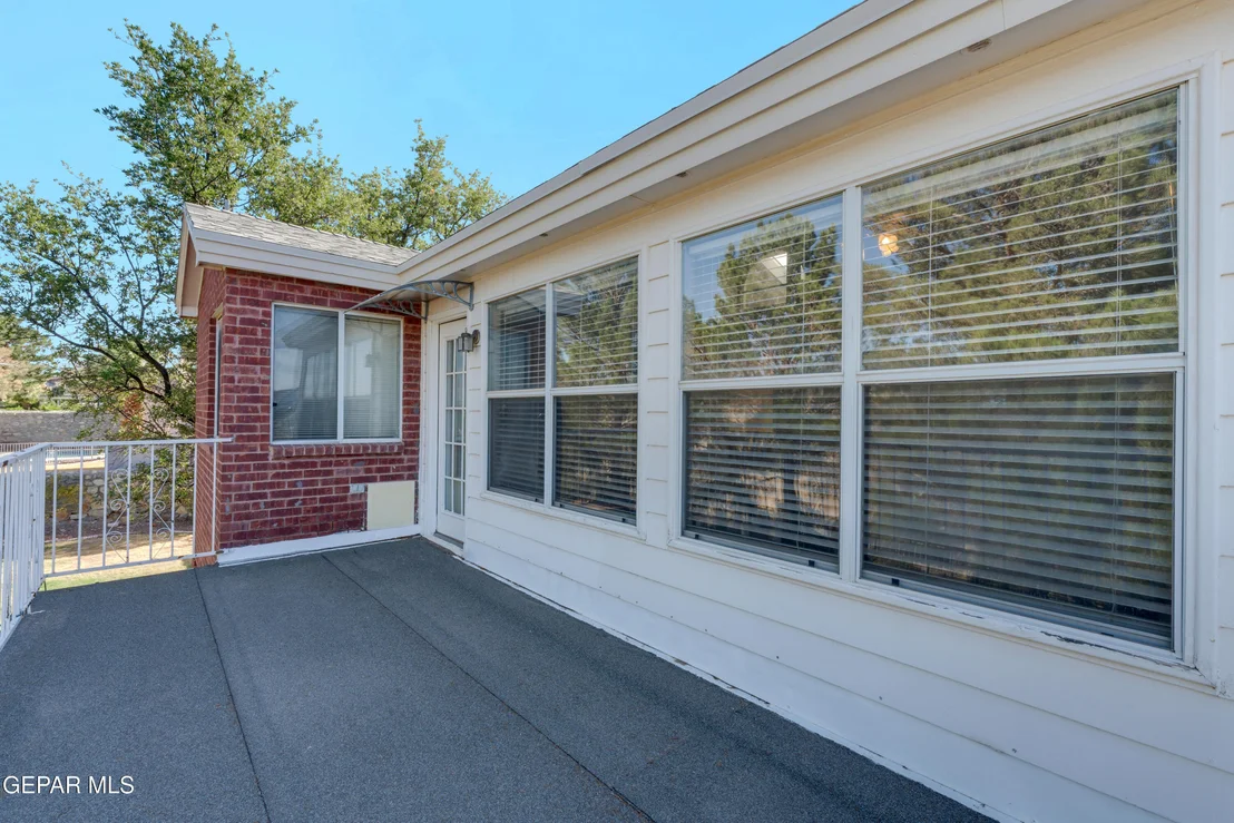 Photo of 1107 SUN RIDGE Drive
