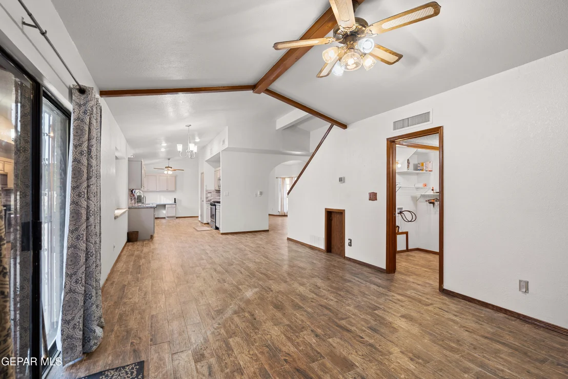 Photo of 1687 DANIELS Lane