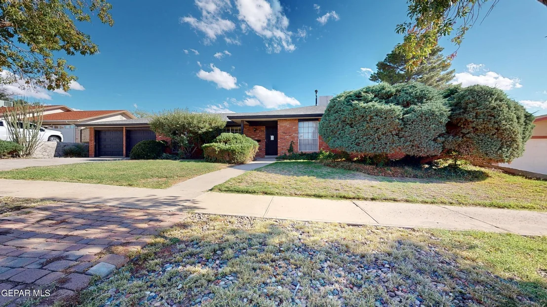 Photo of 720 SOMERSET Drive