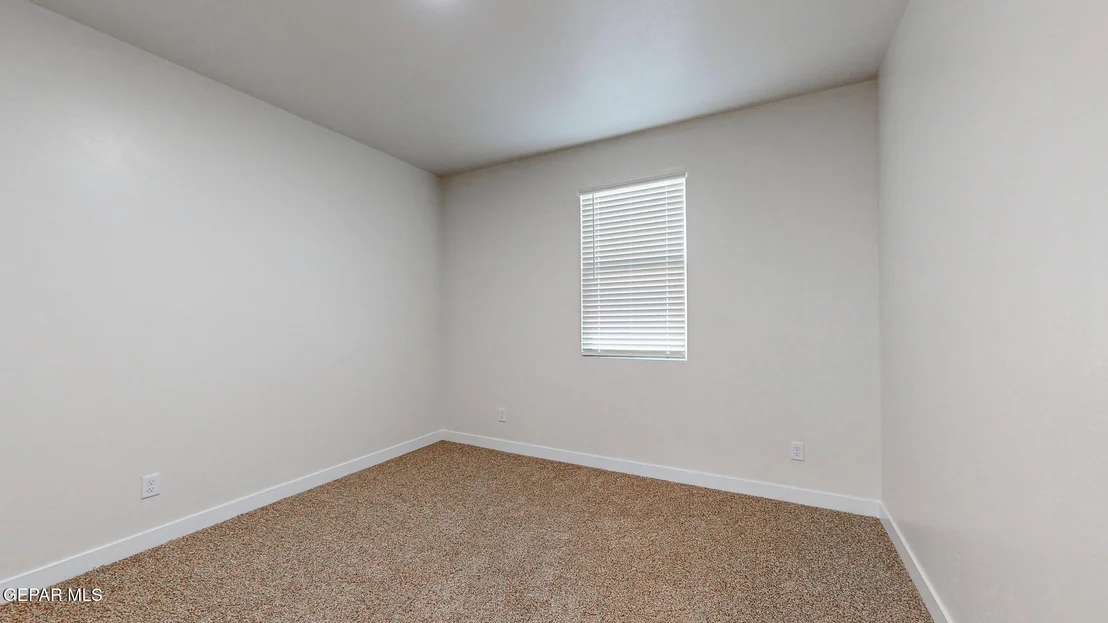Photo of 325 Apodaca Road